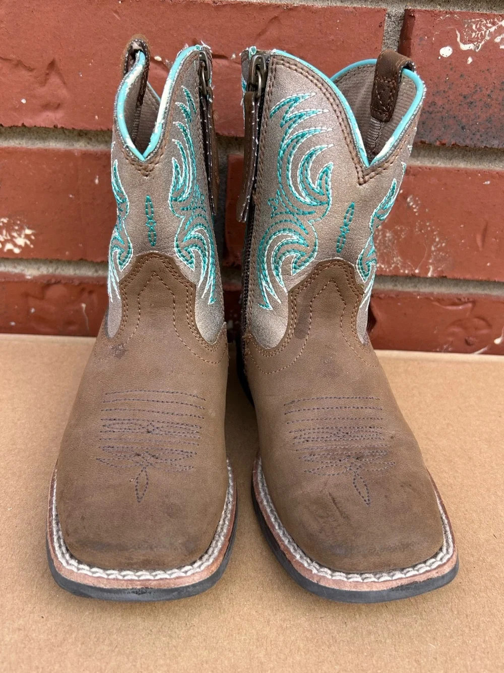 Ariat kids storm